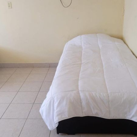 Hostal Las Quince Letras Теуакан Екстер'єр фото